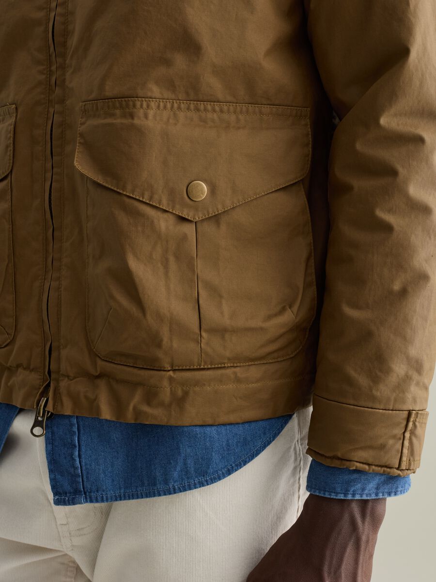 Short jacket with hood and visor_2