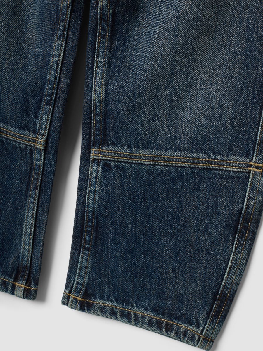 Blue relaxed-fit pure cotton jeans for boys_3