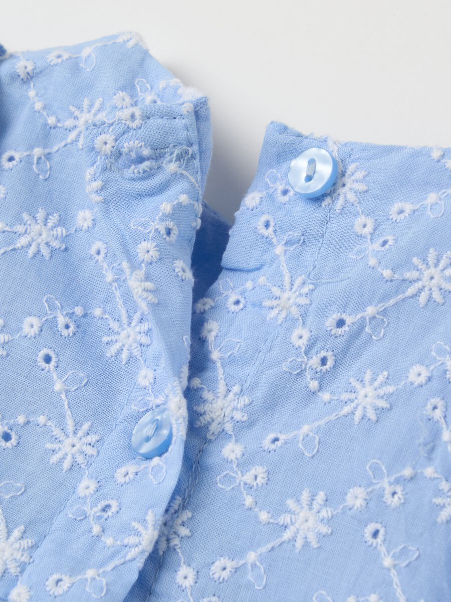 Broderie anglaise dress with floral embroidery_3
