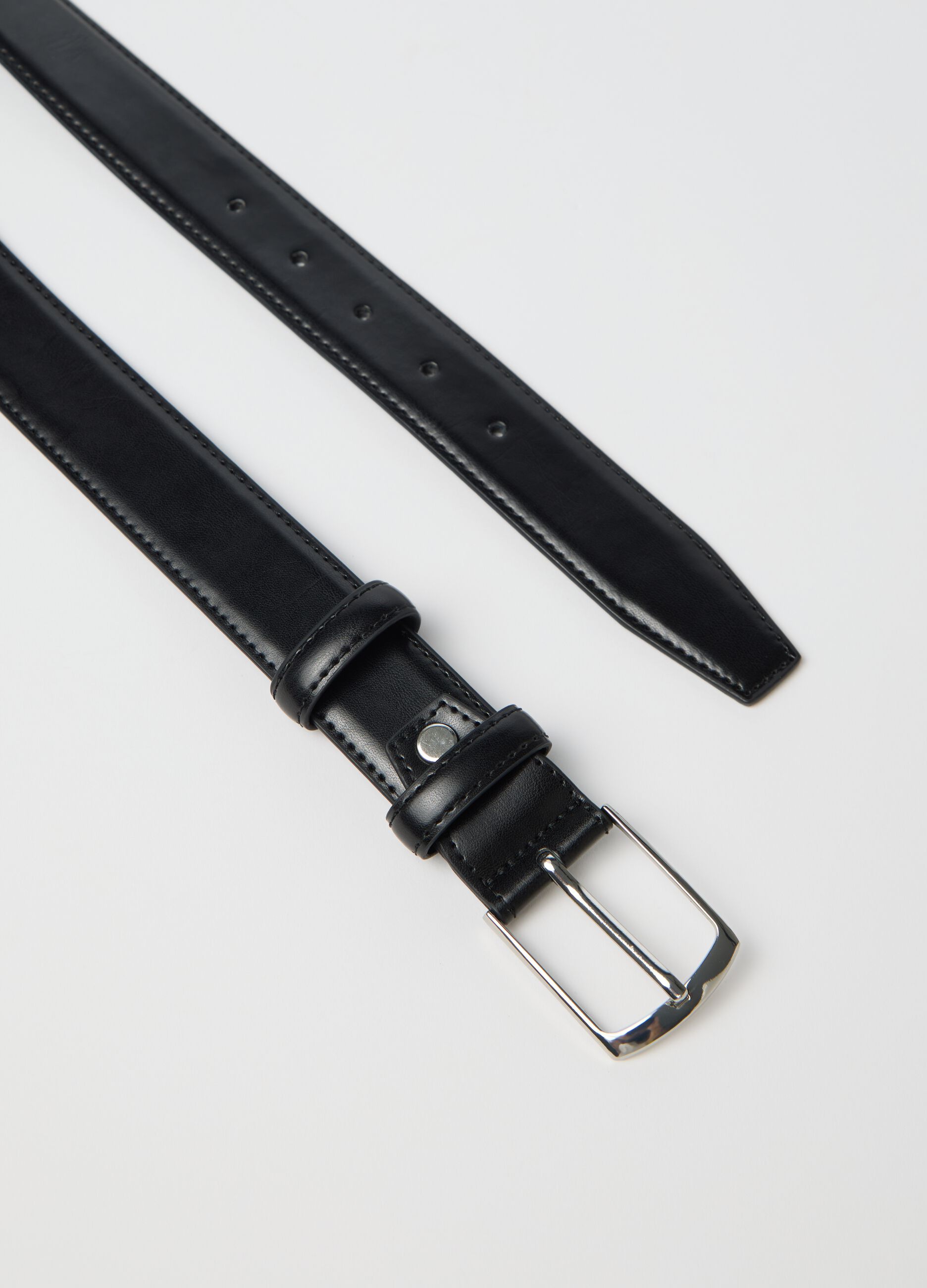 Smooth black belt