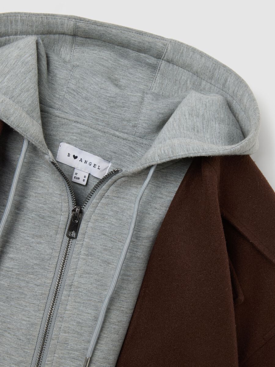 Cappotto marrone con cappuccio e vestibilità over_1