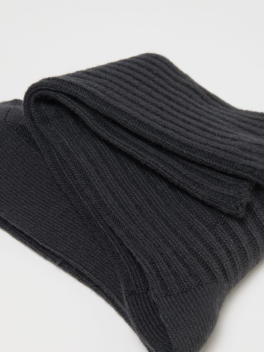 Two-pack long socks in black and red stretch fabric_1