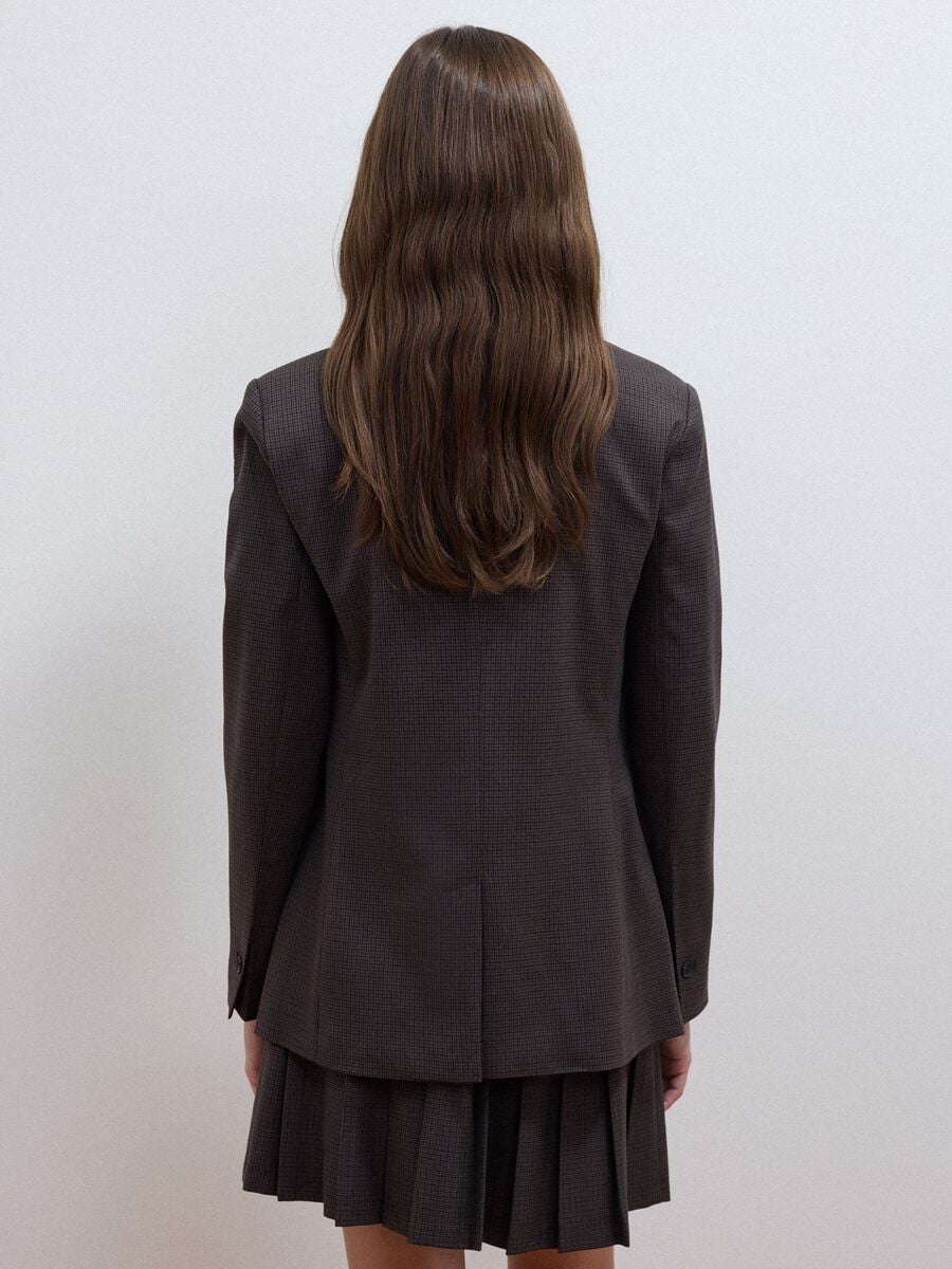 Blazer marrone in viscosa elasticizzata regular fit a microquadri_3