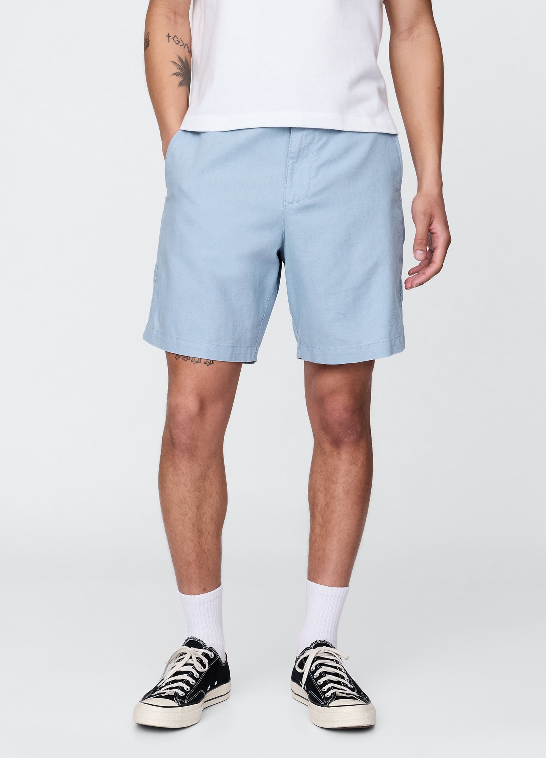 Blue linen and cotton shorts from Gap