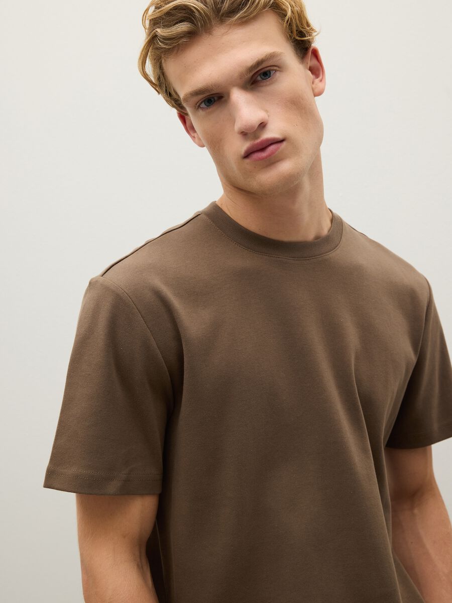 T-shirt in puro cotone marrone regular fit_3
