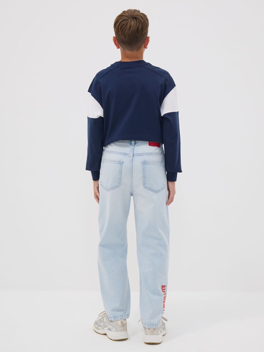 Light blue pure cotton relaxed-fit jeans for boys_1
