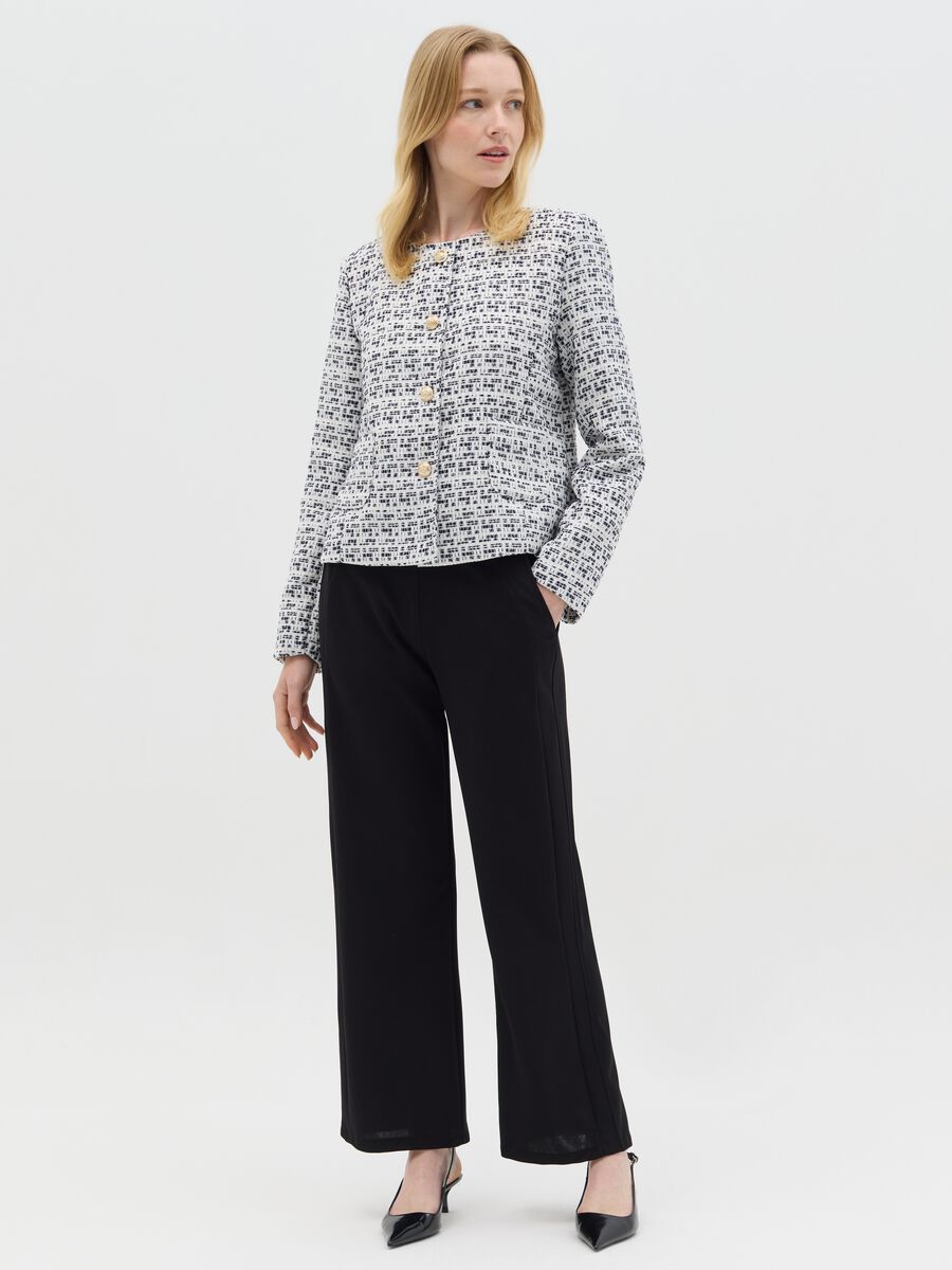 Short black and white jacket in tweed_1