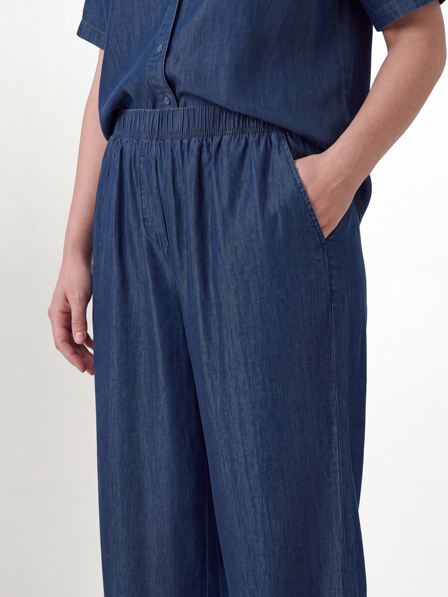 Pantaloni blu in puro lyocell con vita elasticizzata regular fit_2
