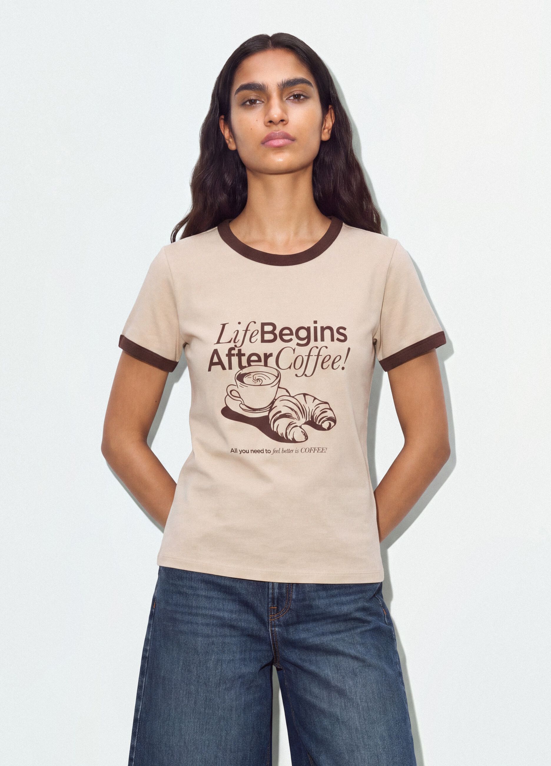 Pink cotton T-shirt with front graphic print and contrast trims