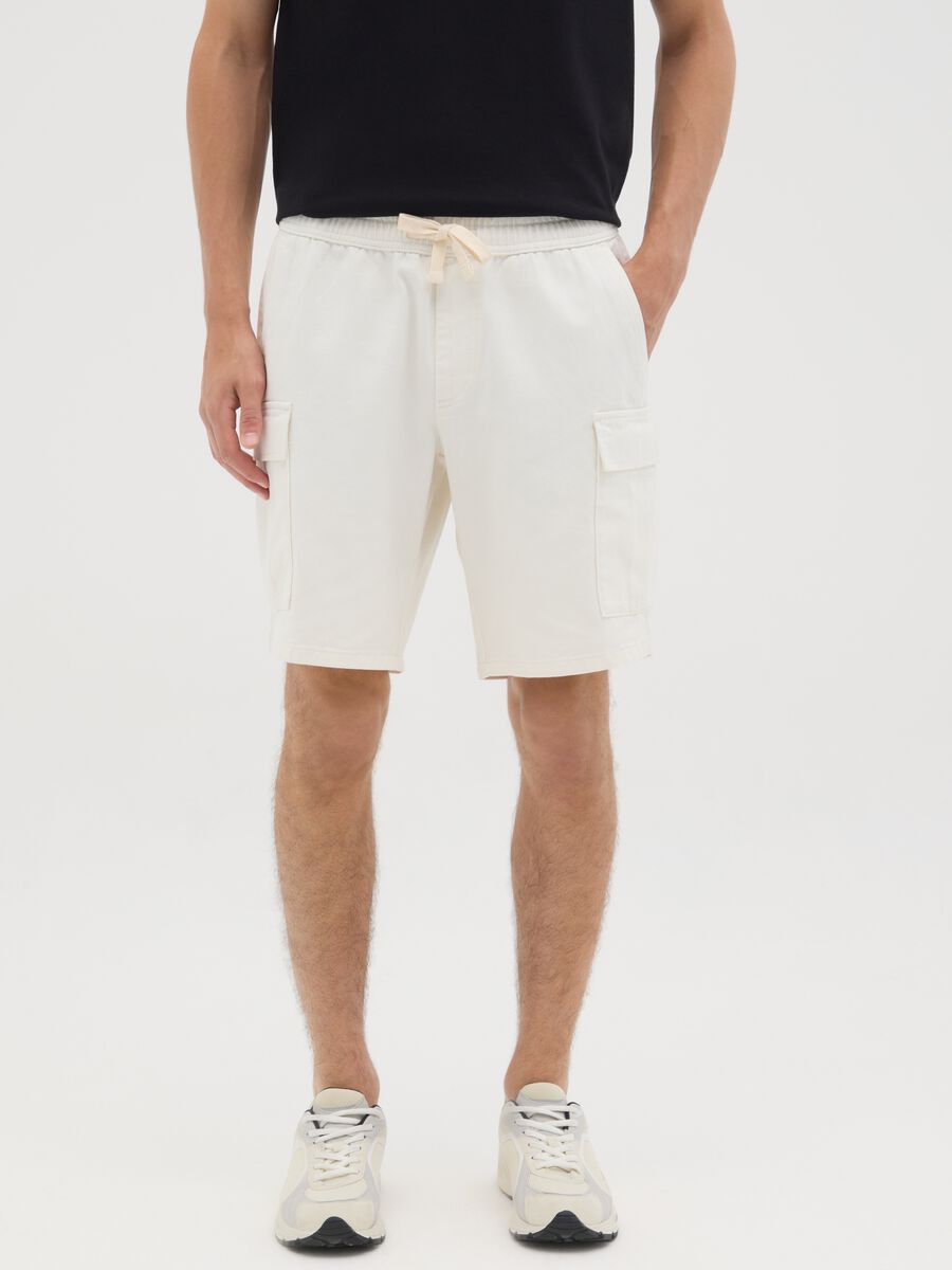 Men's white pure cotton wide leg cargo shorts_1