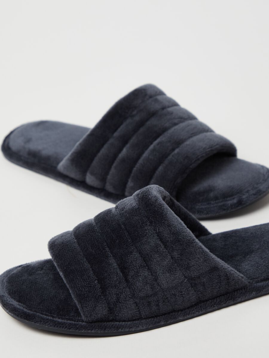 Ciabatte in velour a fascia_2