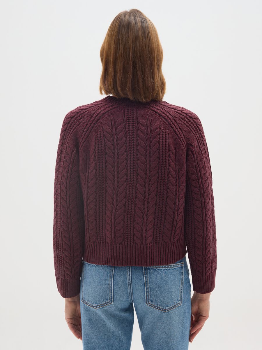 Red knitted sweater with regular fit_2