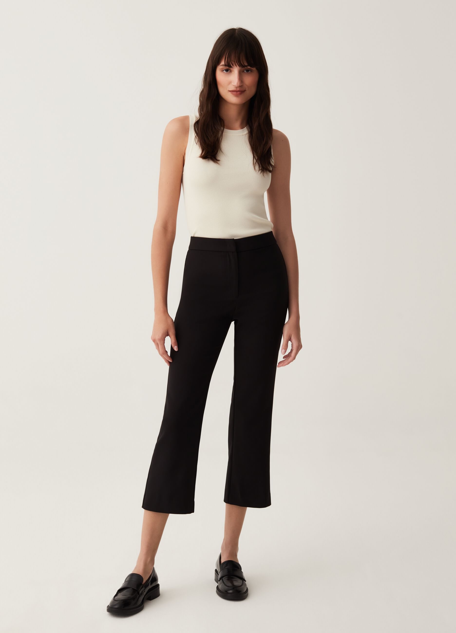 Pantaloni flare fit cropped_0