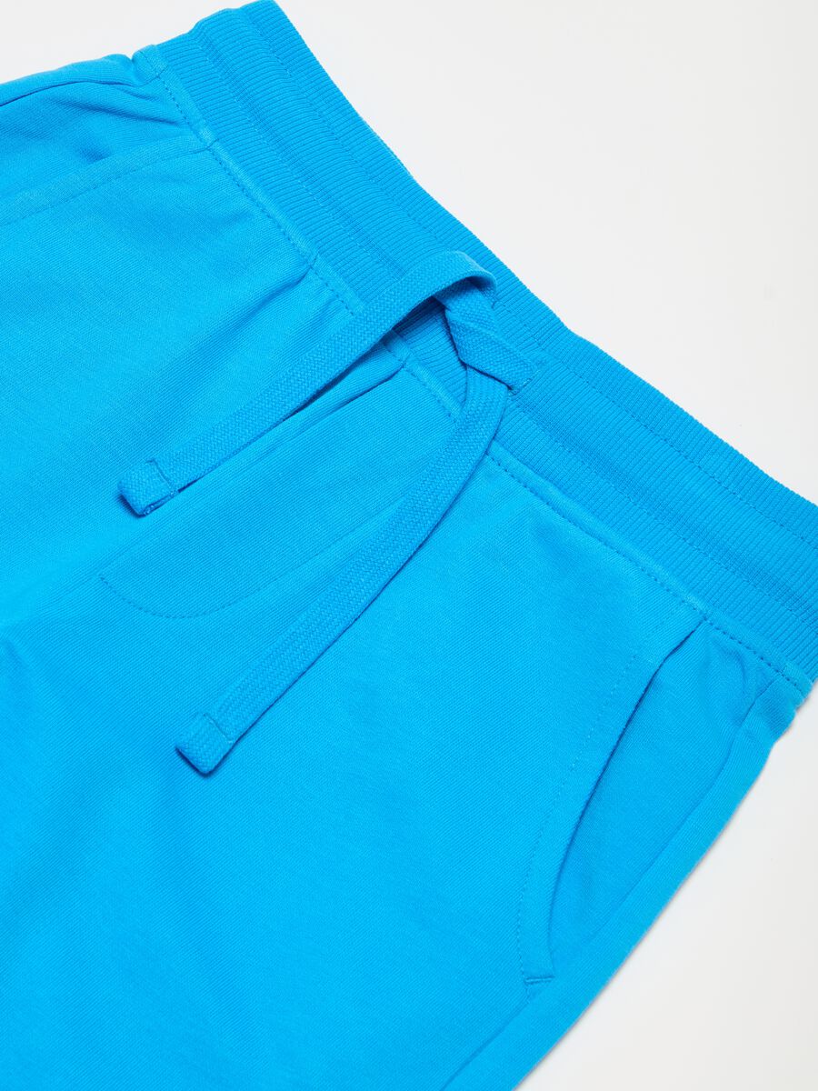 Fleece Bermuda shorts with drawstring_2