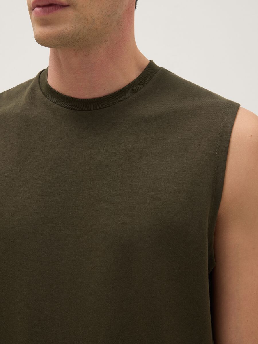 Green regular fit cotton blend vest_3
