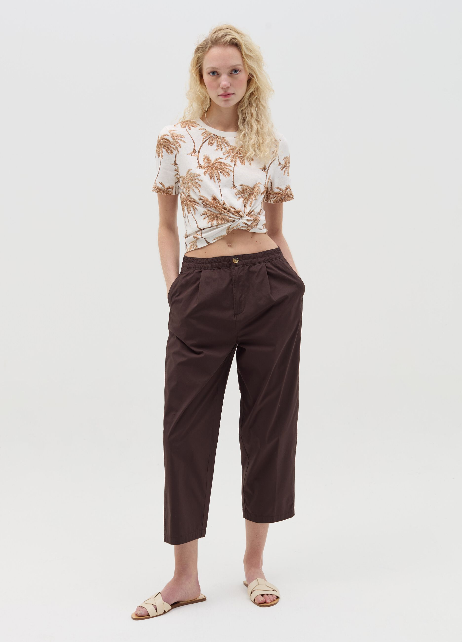 Beige T-shirt with palms print