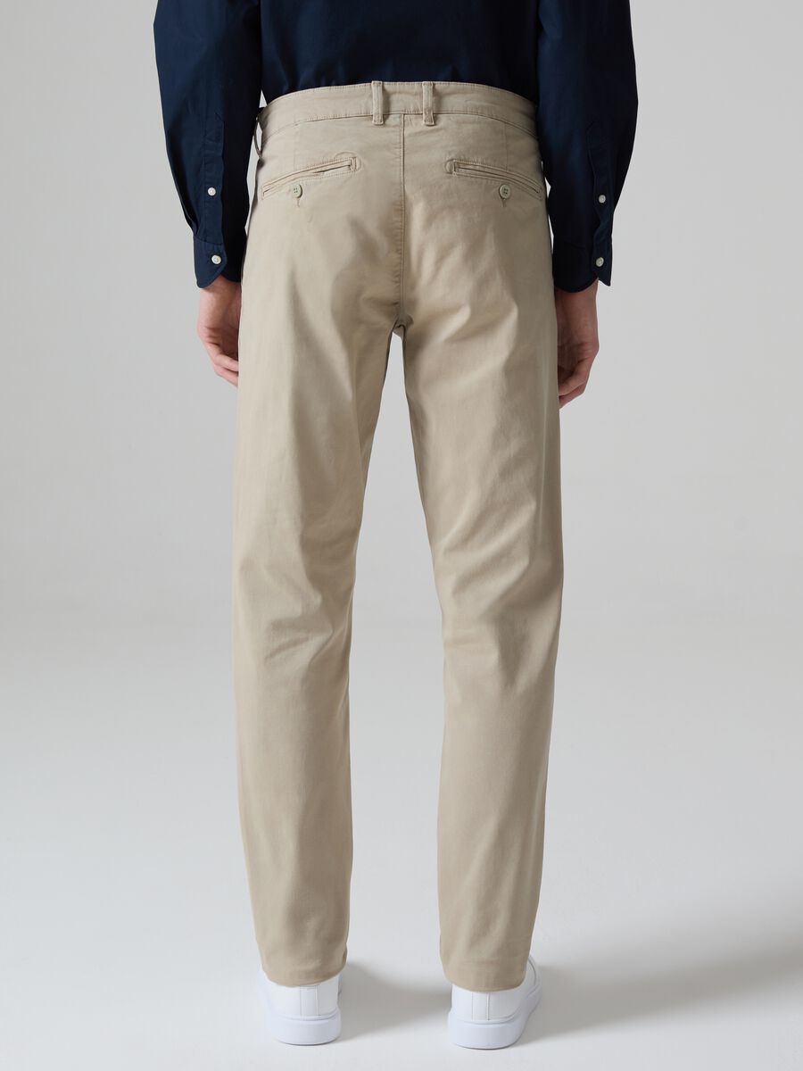 Slim-fit, stretch cotton chinos_2