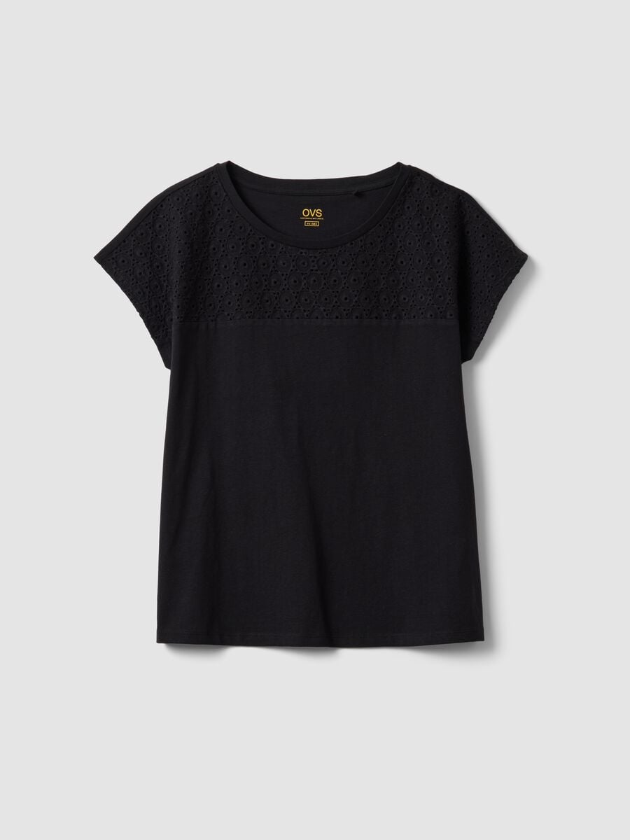 Black pure cotton T-shirt with Broderie Anglaise lace insert_4