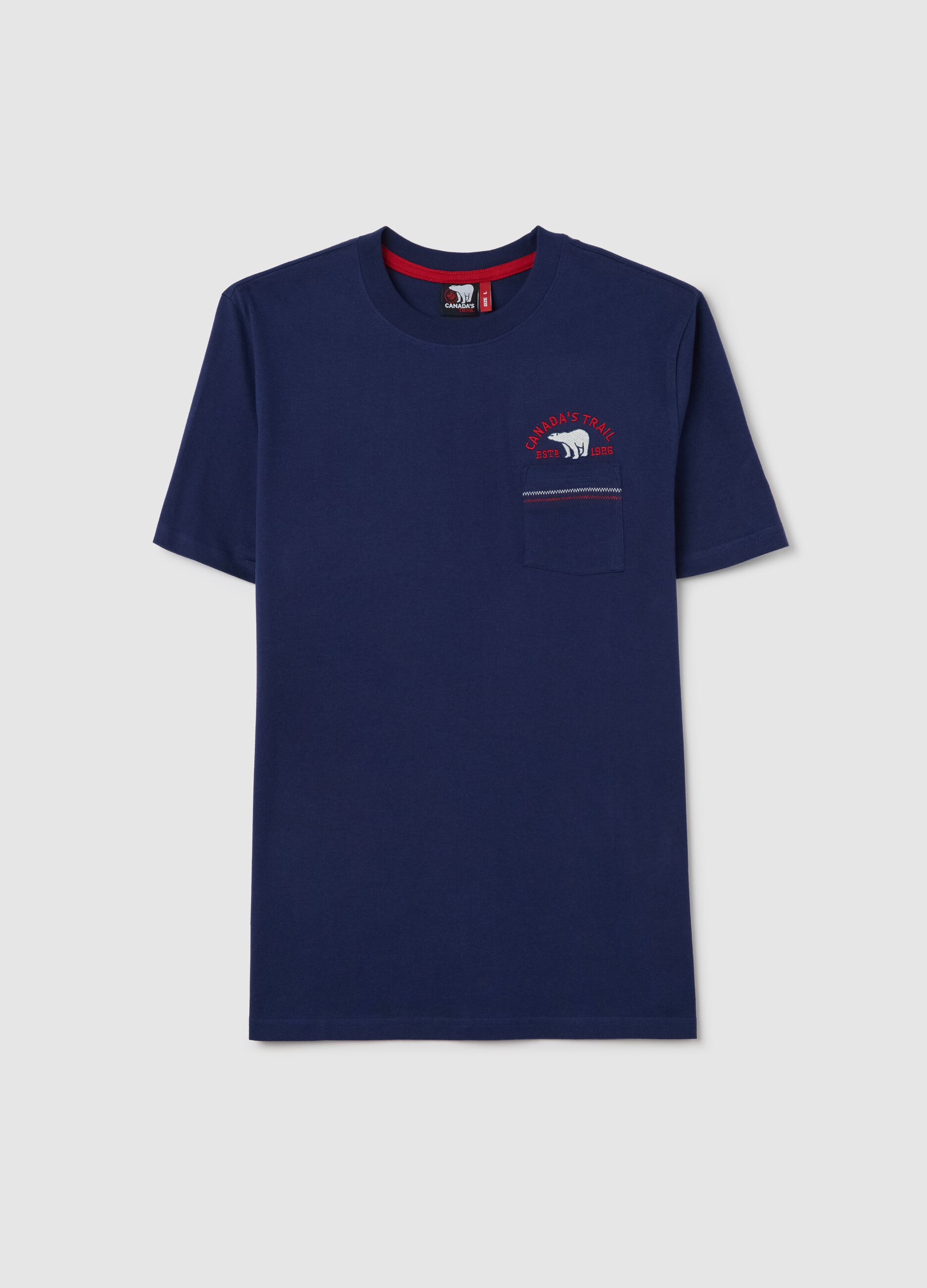 Canada's Trail blue T-shirt with pocket and embroidery