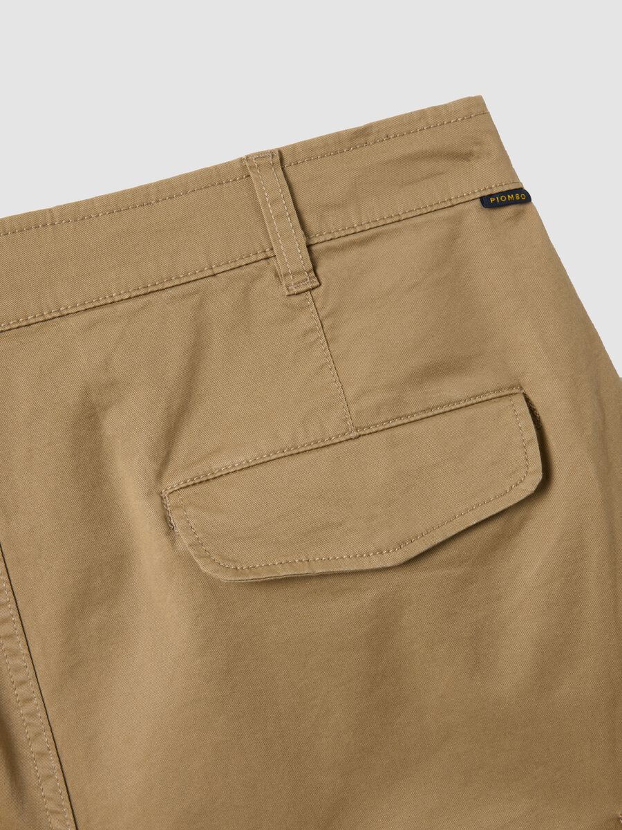 Pantaloncini cargo in cotone elasticizzato beige regular fit_5