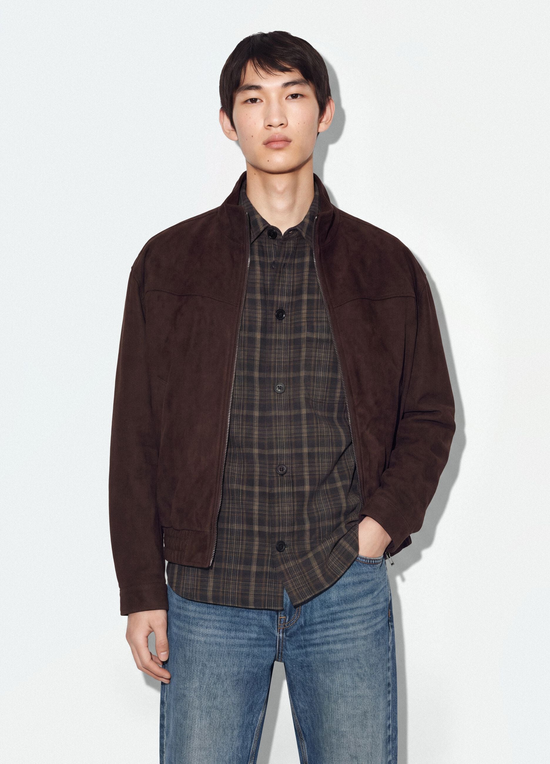 Giacca cropped marrone imbottita con zip over fit