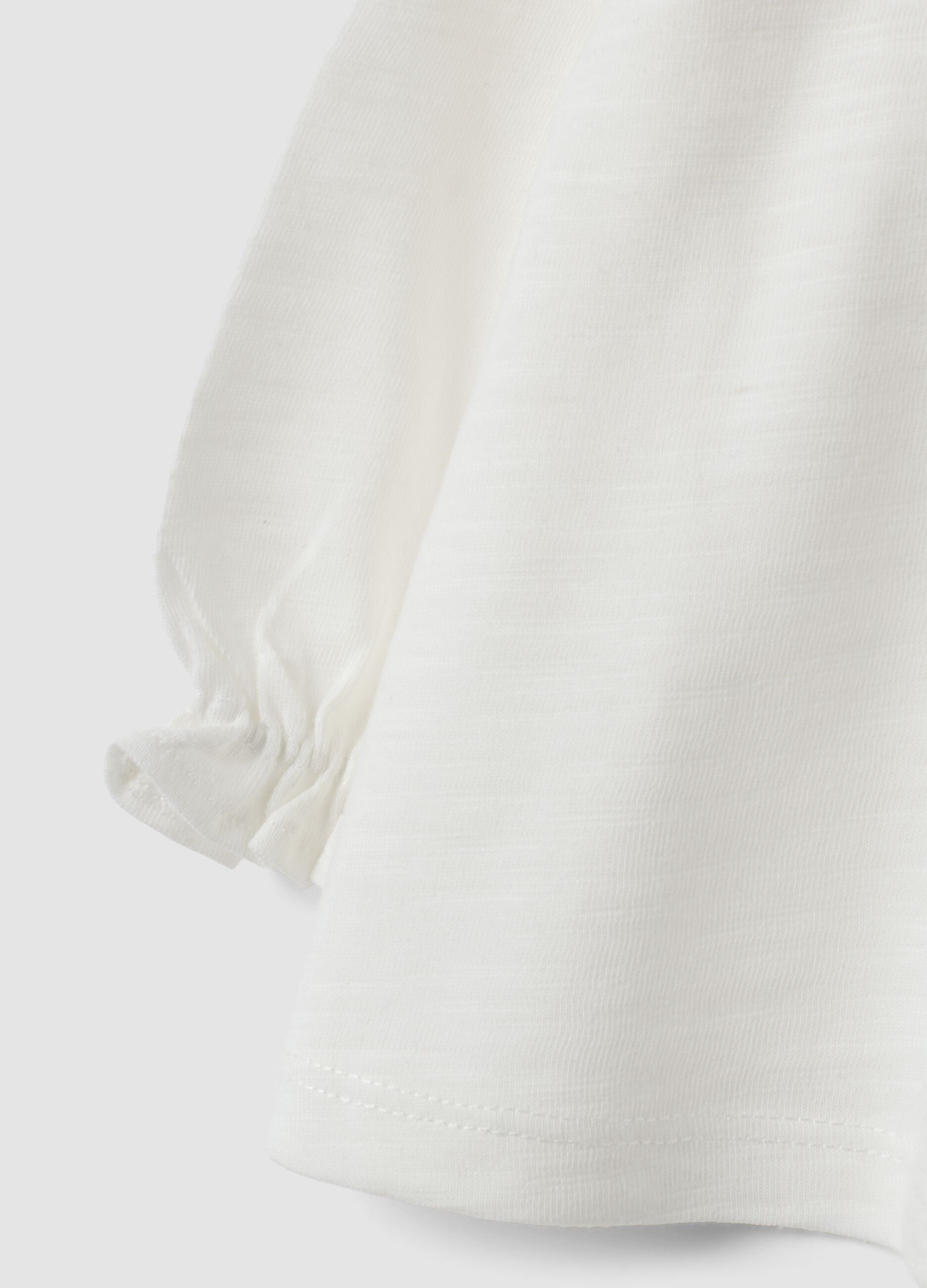 White organic cotton jersey top with embroidery, regular fit
