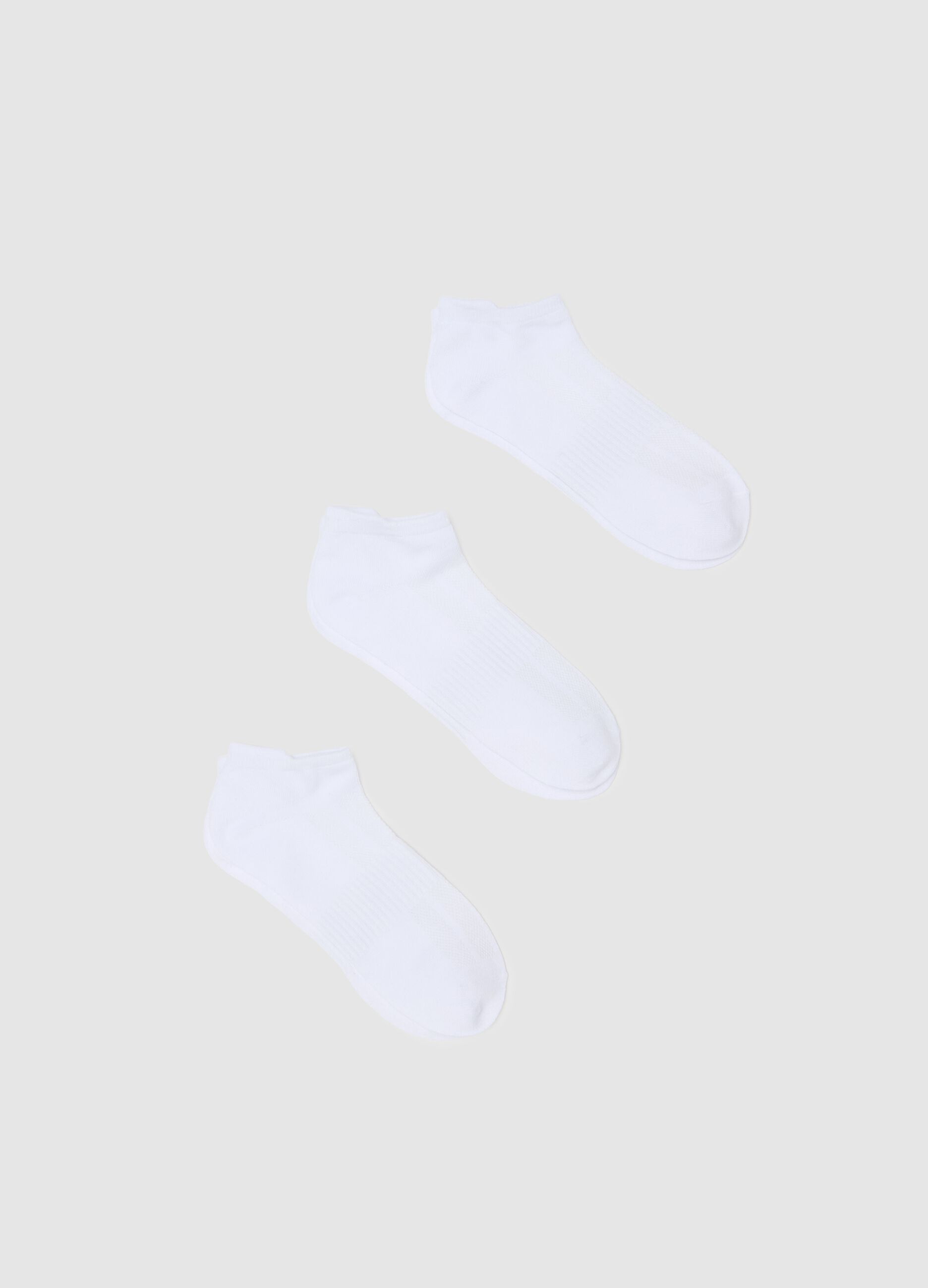 Three-pair pack short stretch socks