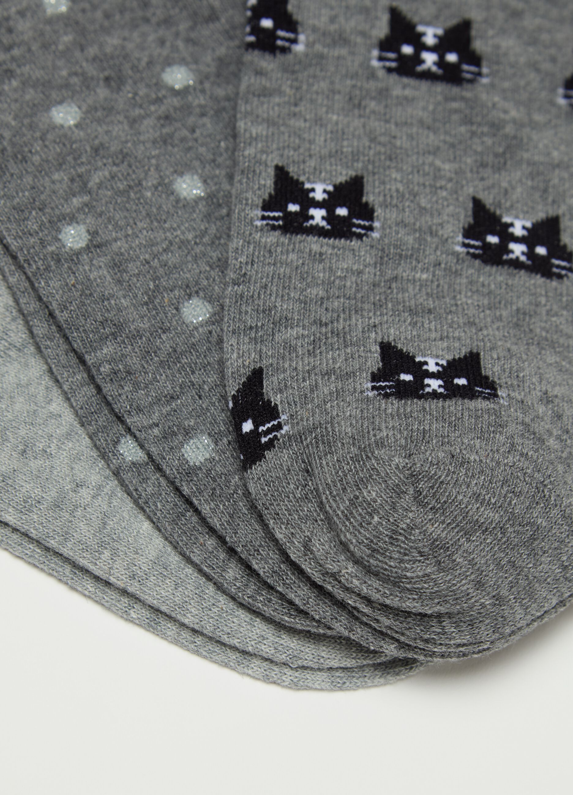 Seven-pair pack sneaker liners with kittens