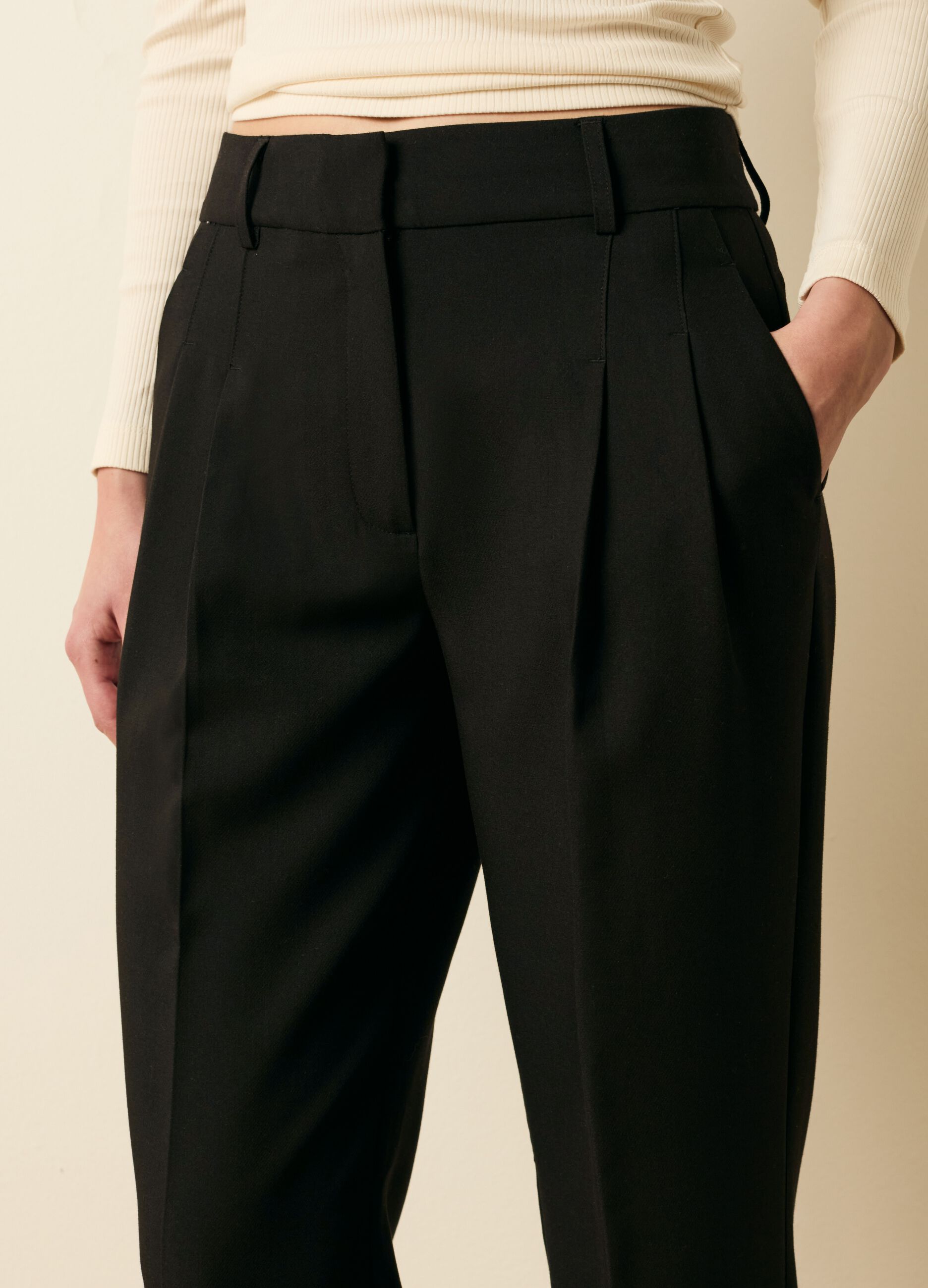 Pantaloni a gamba larga 
