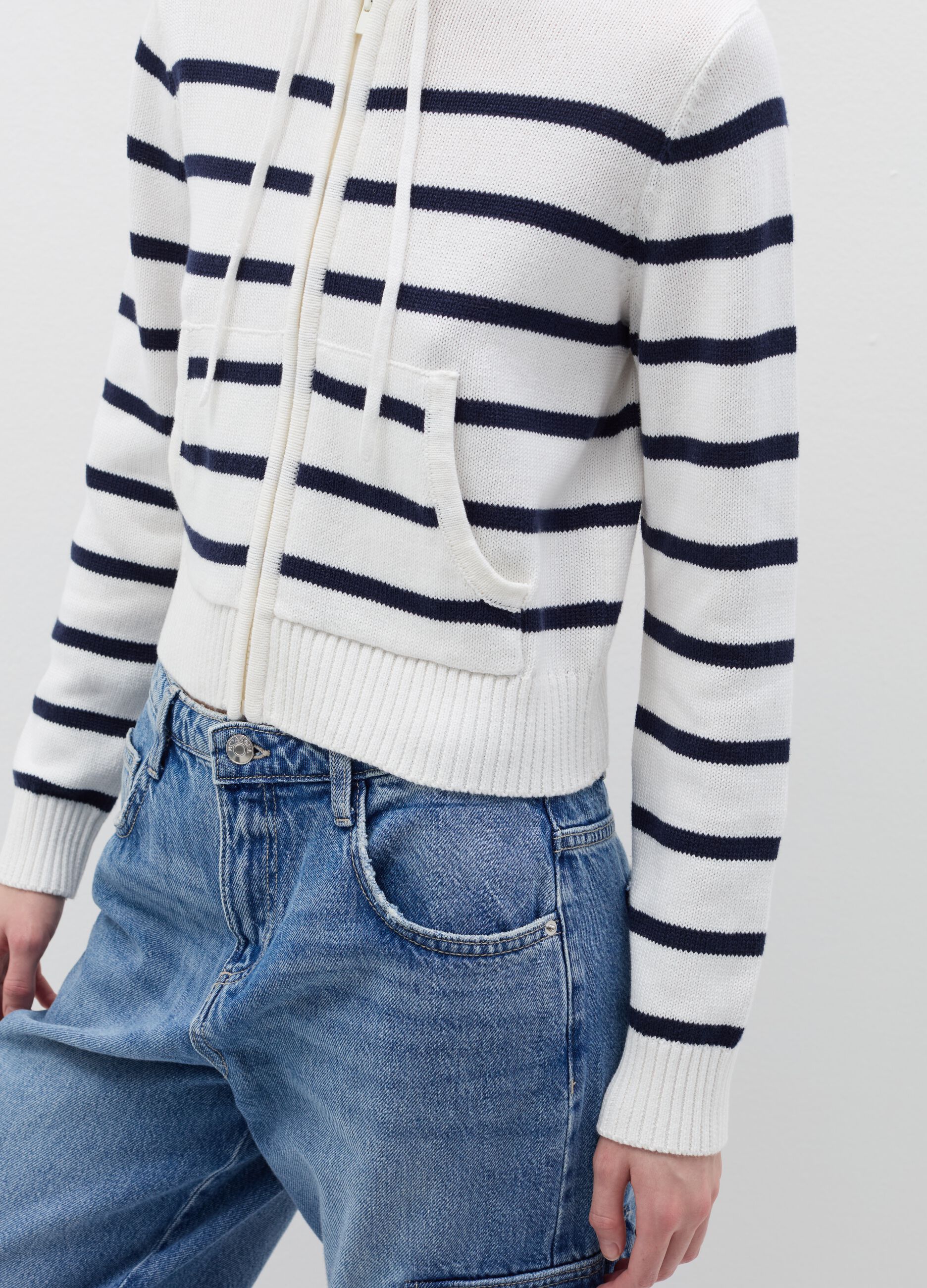 Cardigan full-zip con cappuccio