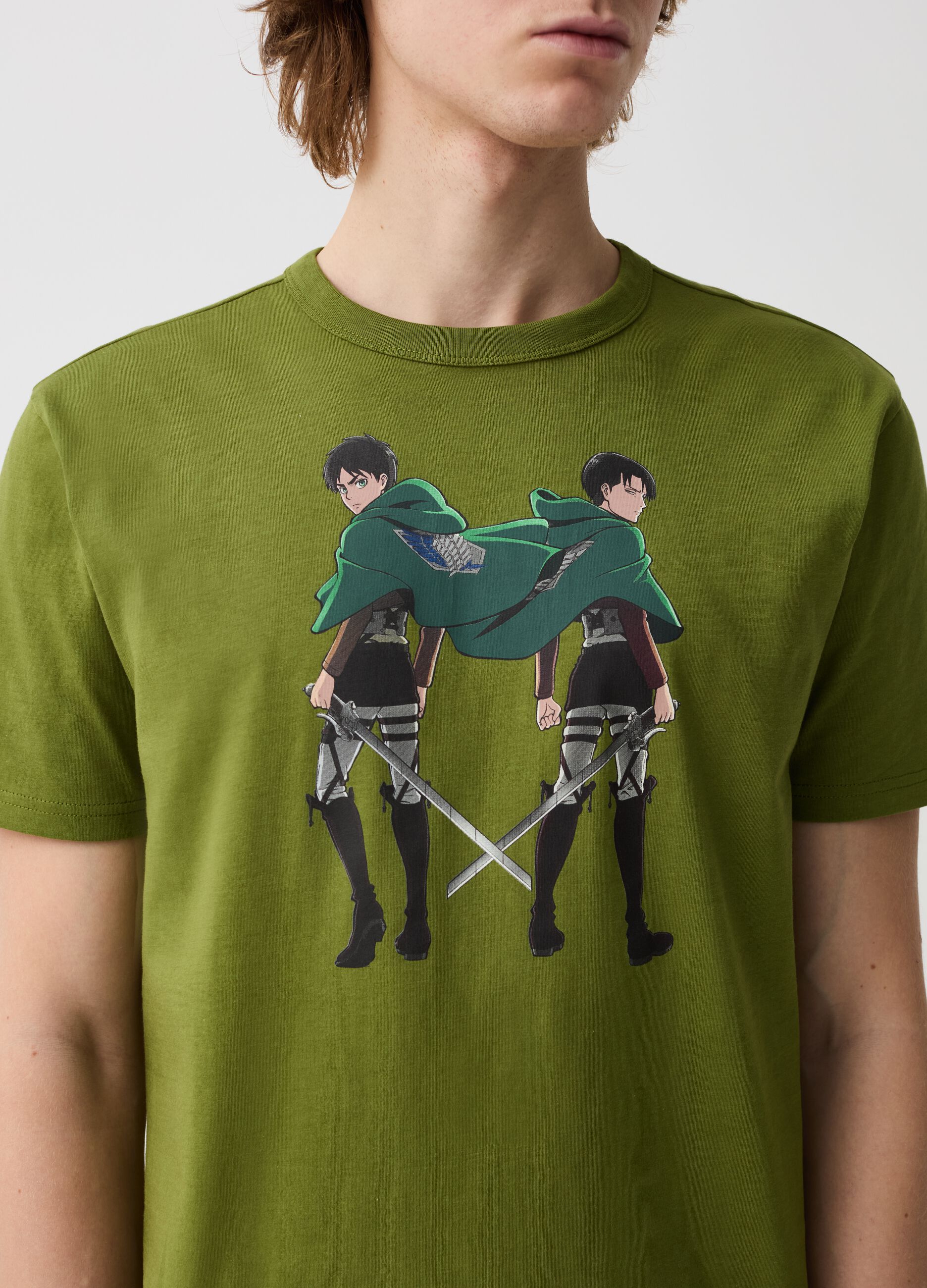 T-shirt in cotone stampa Attack On Titan