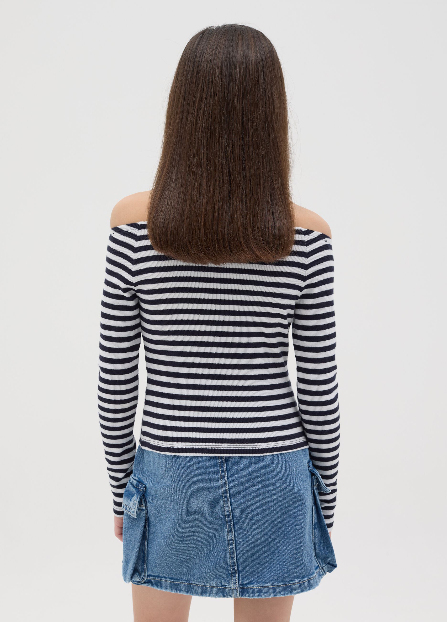 Long-sleeved T-shirt with stripes