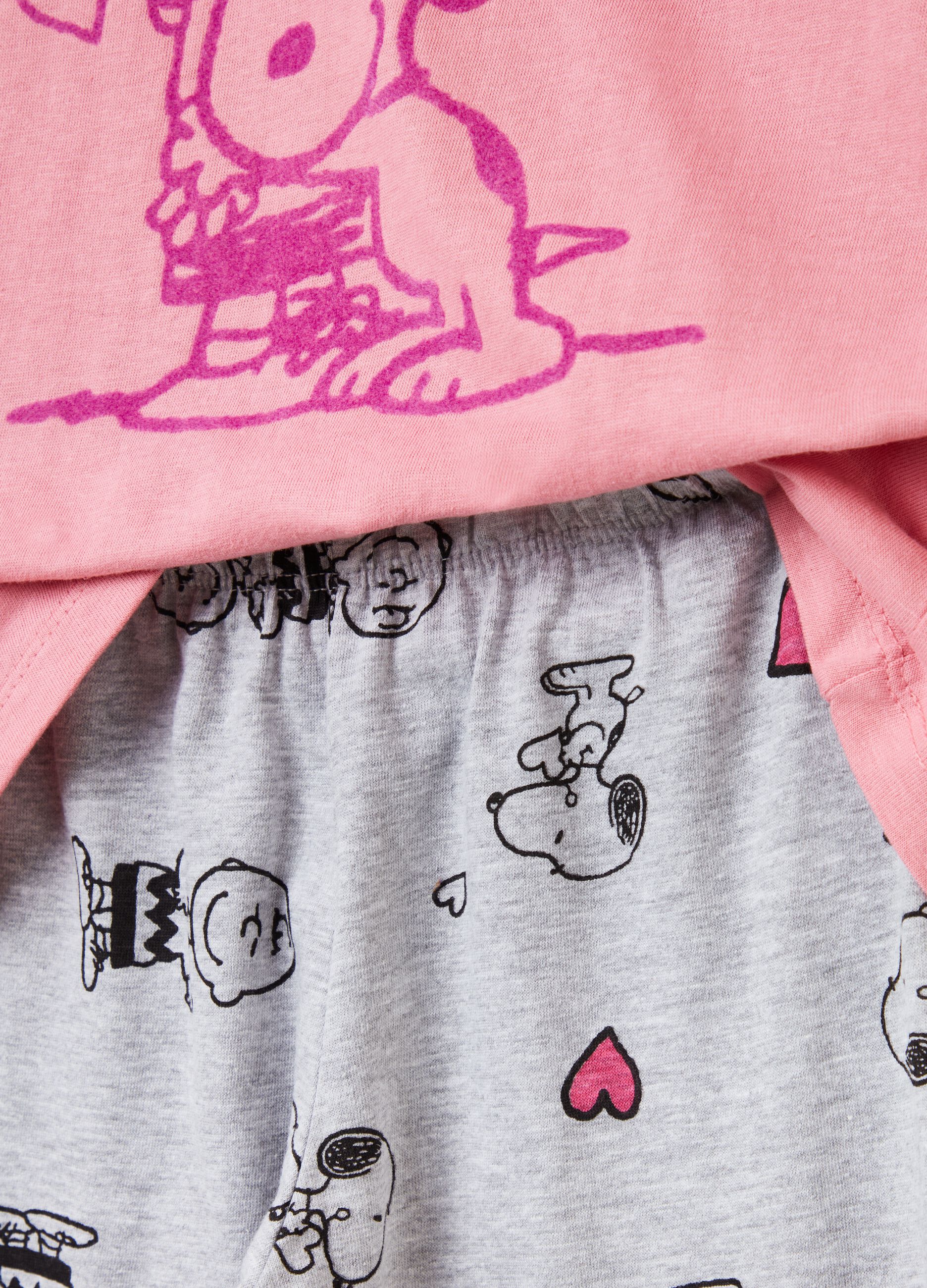 Long pyjamas with Snoopy print