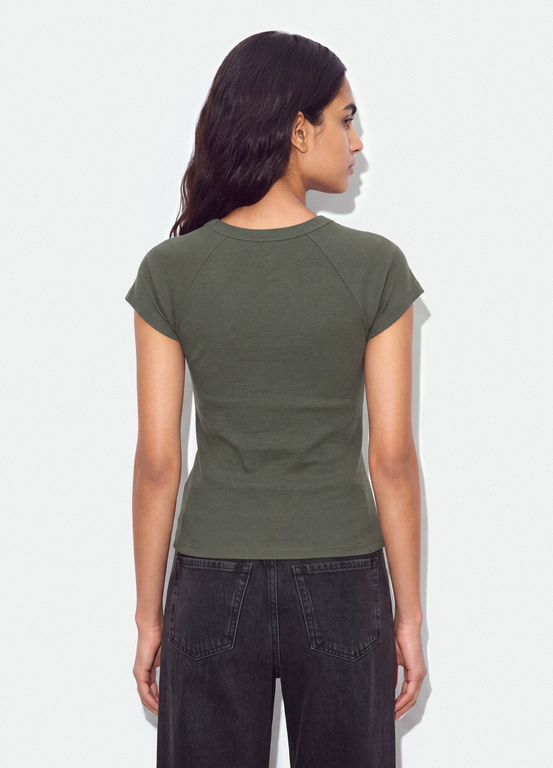 Green fitted ribbed stretch-cotton T-shirt with studs