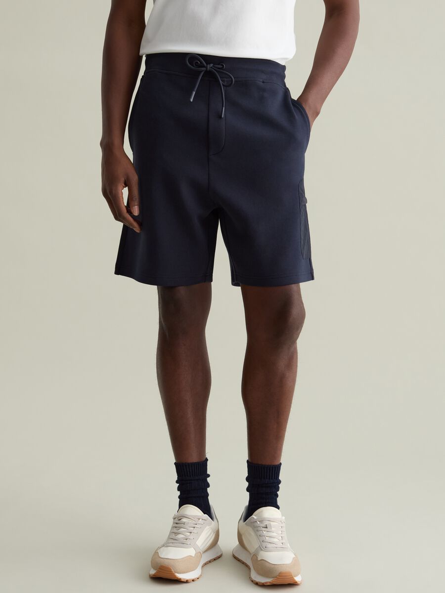 Bermuda joggers in technical fabric_1