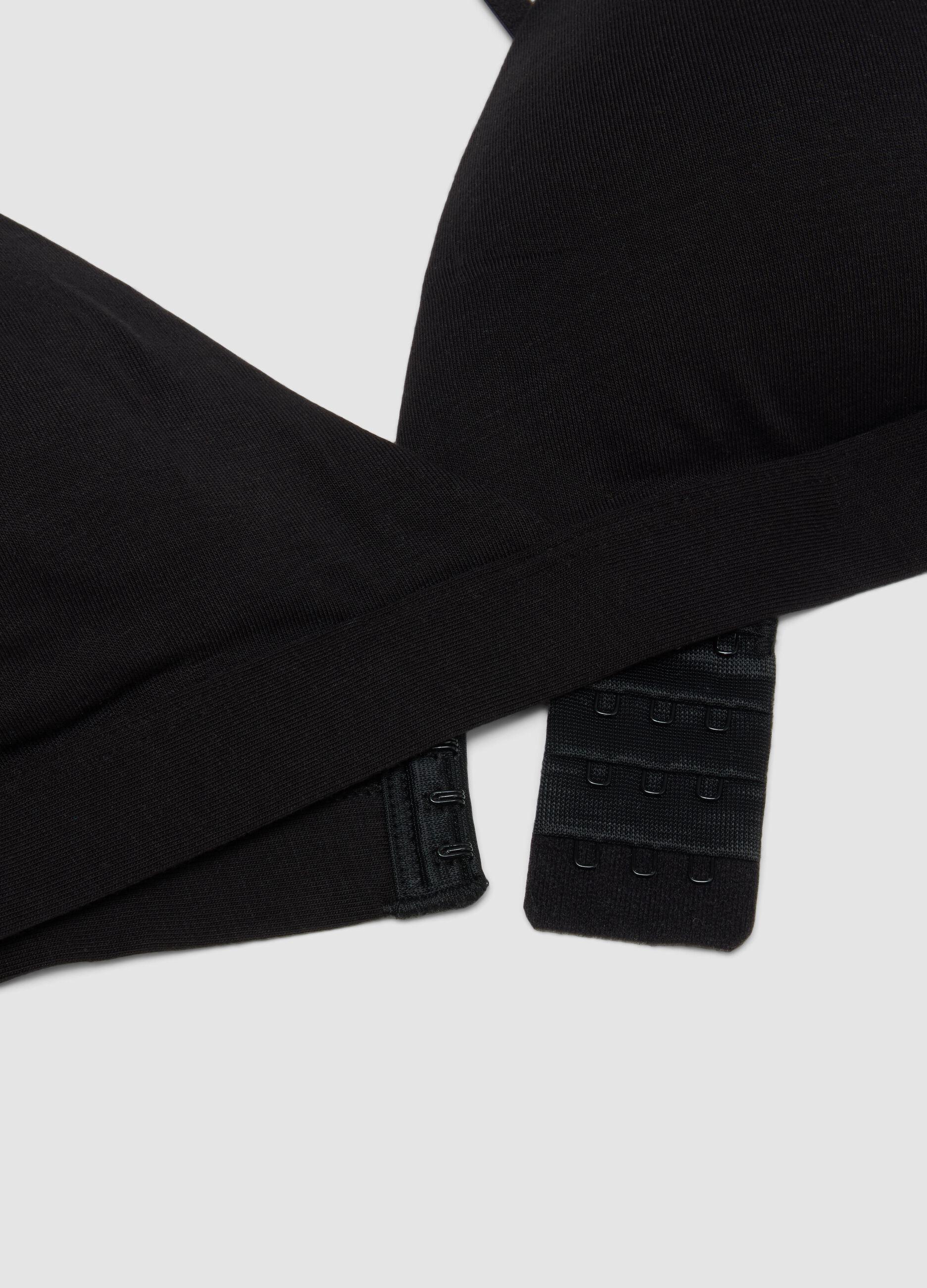 Black organic cotton bra with removable padding