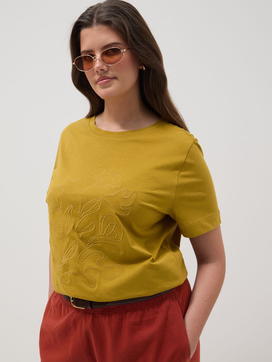 Yellow pure cotton regular fit T-shirt with floral embroidery_0