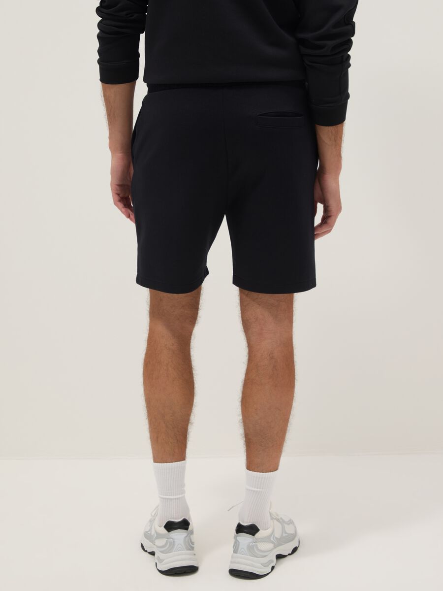 Shorts in misto cotone nero regular fit con coulisse_2