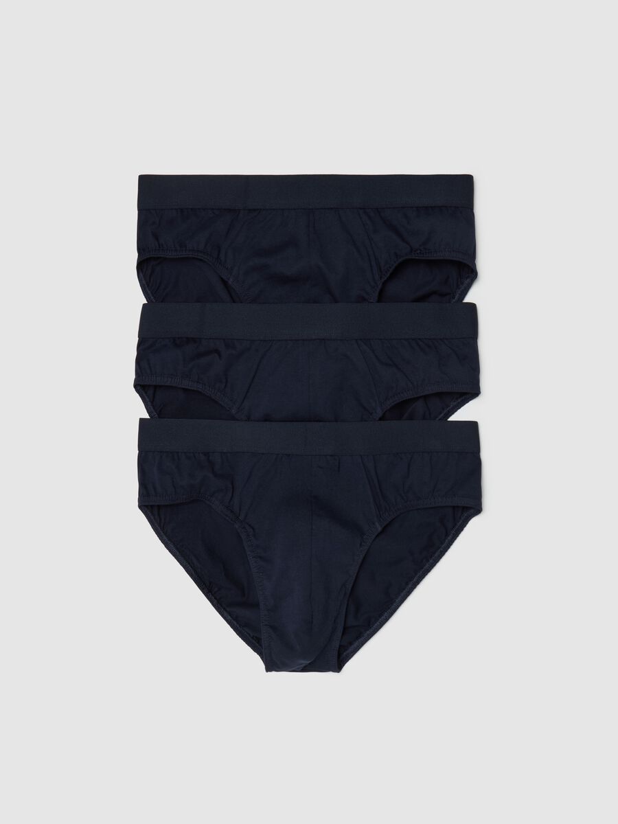 Three-pack briefs in organic cotton_4