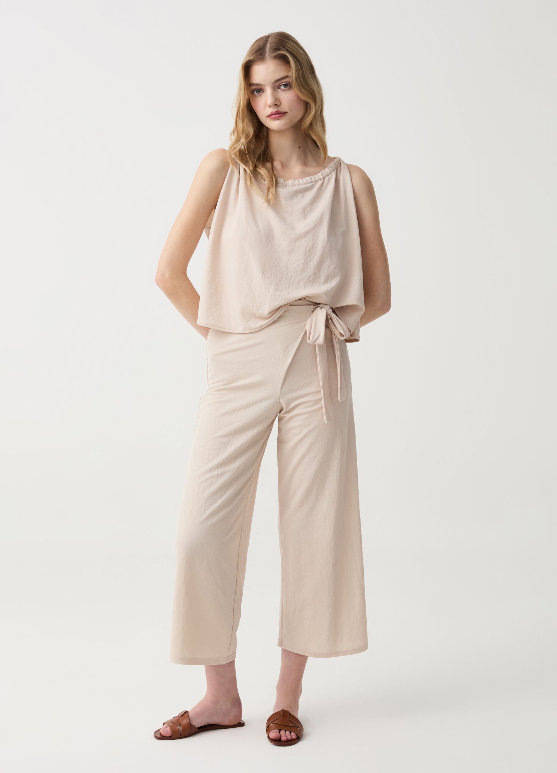 Pantalone wide leg a portafoglio