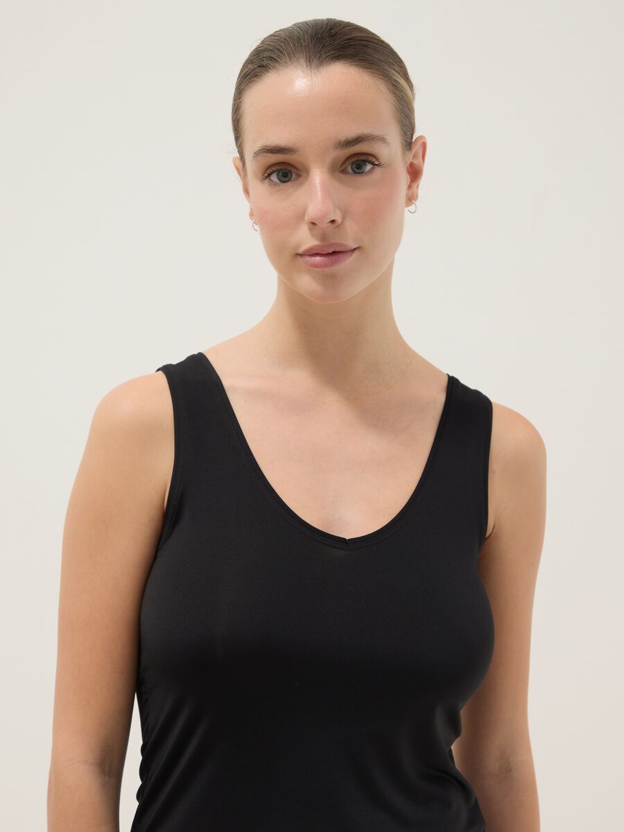 Canotta nera deep V regular fit_1