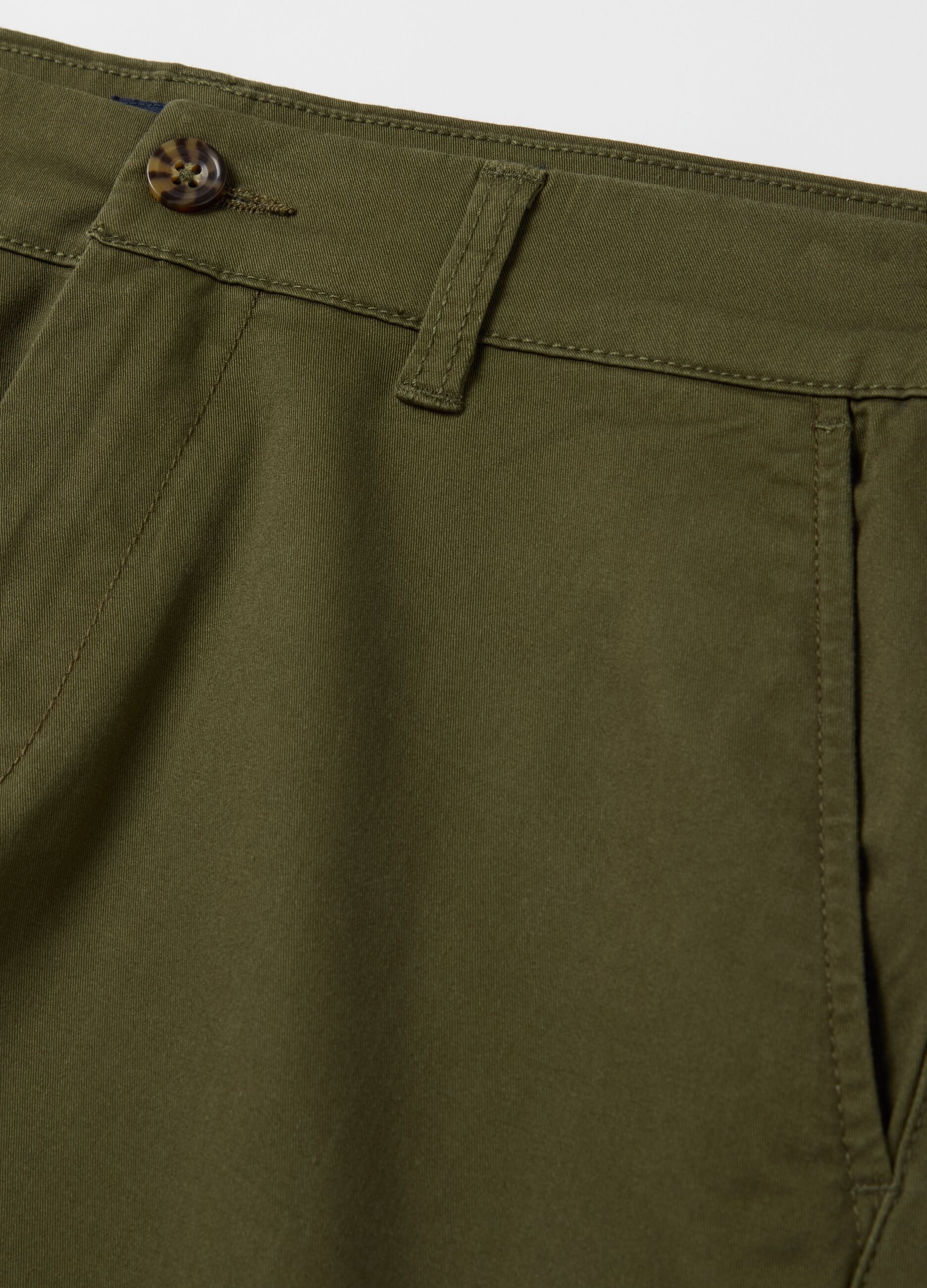 Bermuda chino in cotone stretch