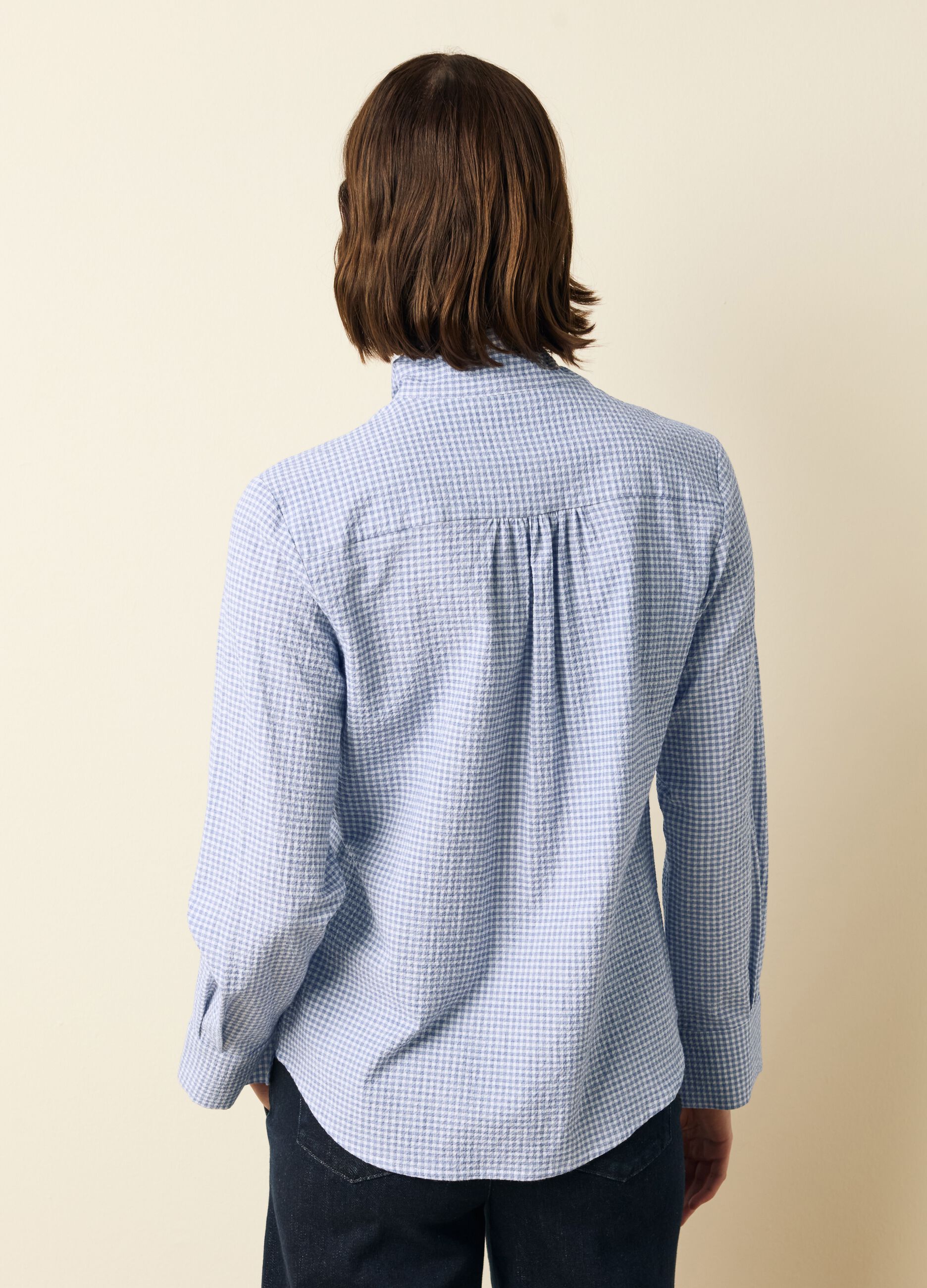 Blusa a quadretti con foulard