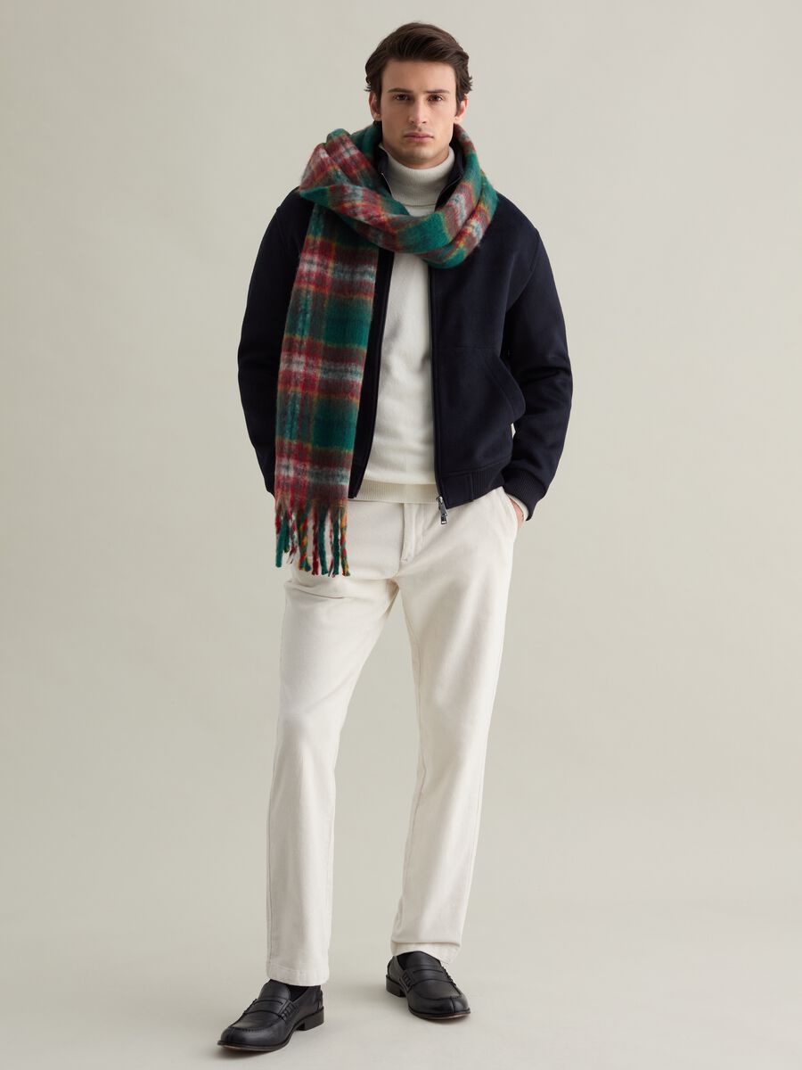 Chequered print scarf with fringe_3