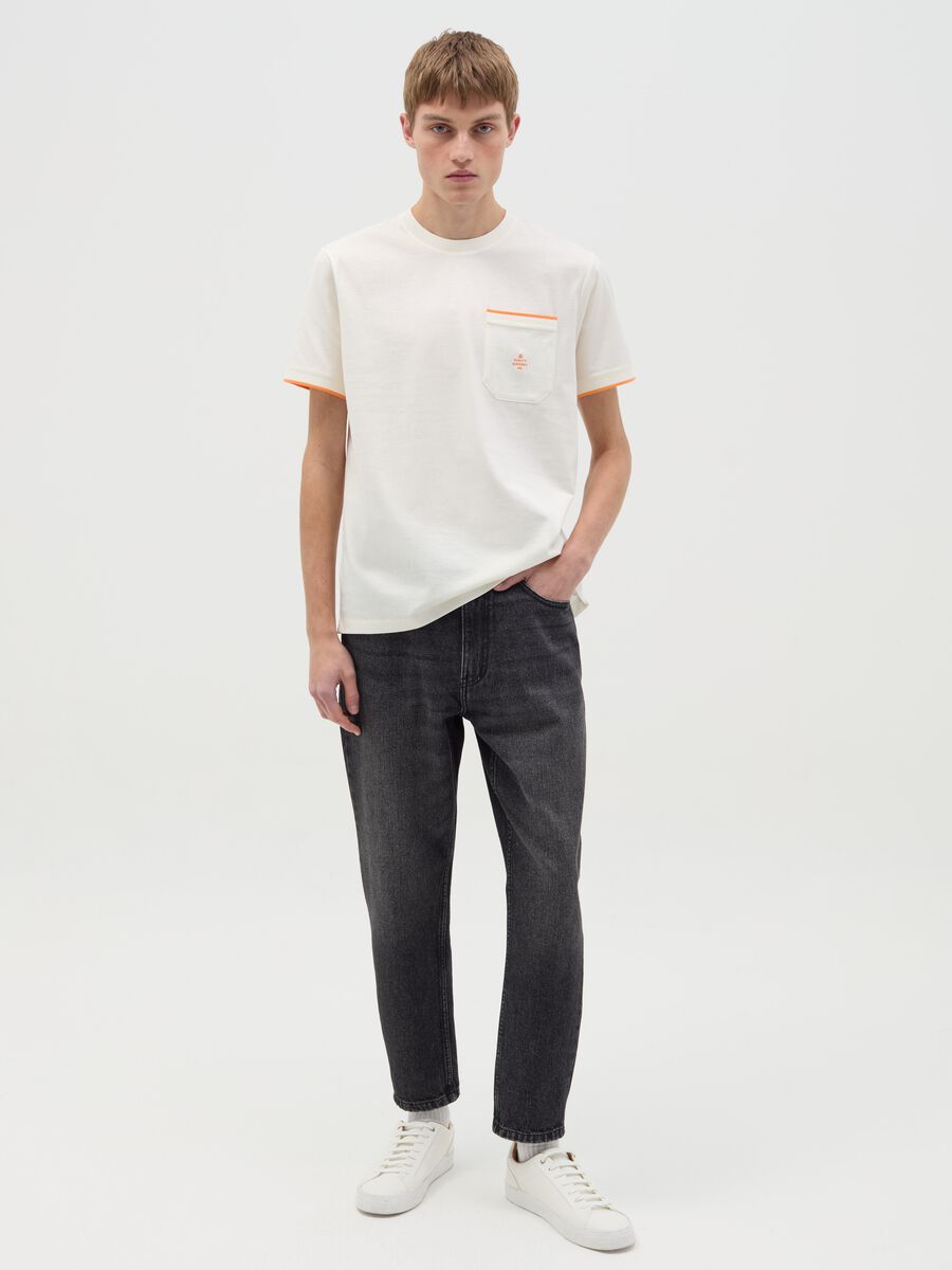 T-shirt with pocket and logo embroidery_1