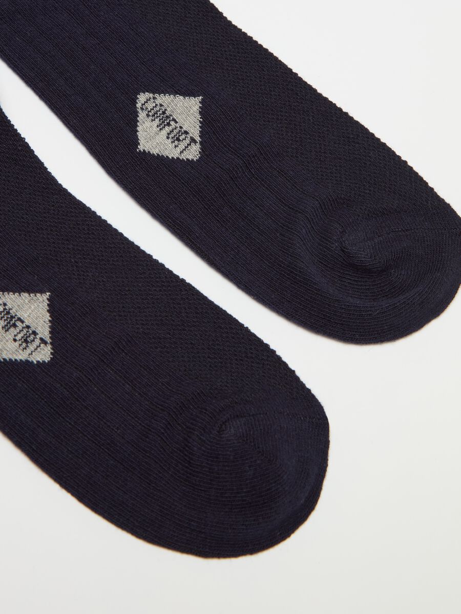 Three-pair pack stretch sneaker liners_1