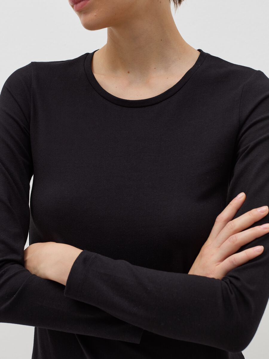 Thermal undershirt with long sleeves_2
