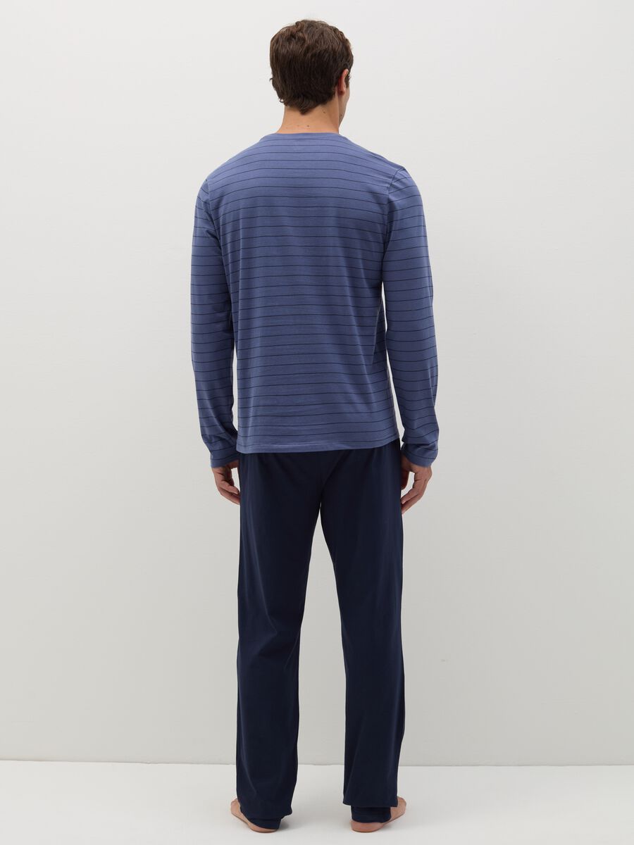 Cotton pyjamas with striped pattern_2