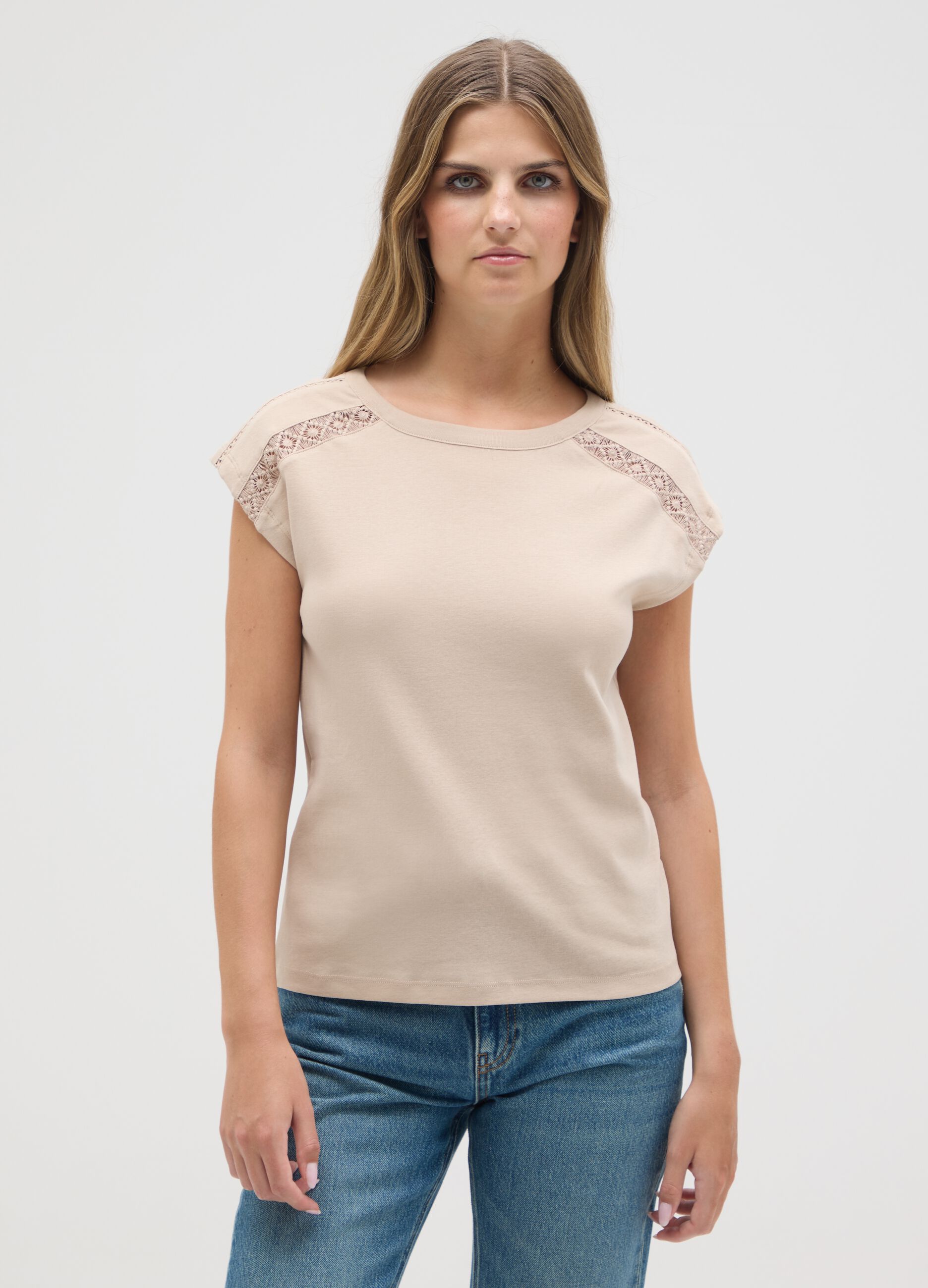 Women's beige pure cotton regular fit T-shirt with lace