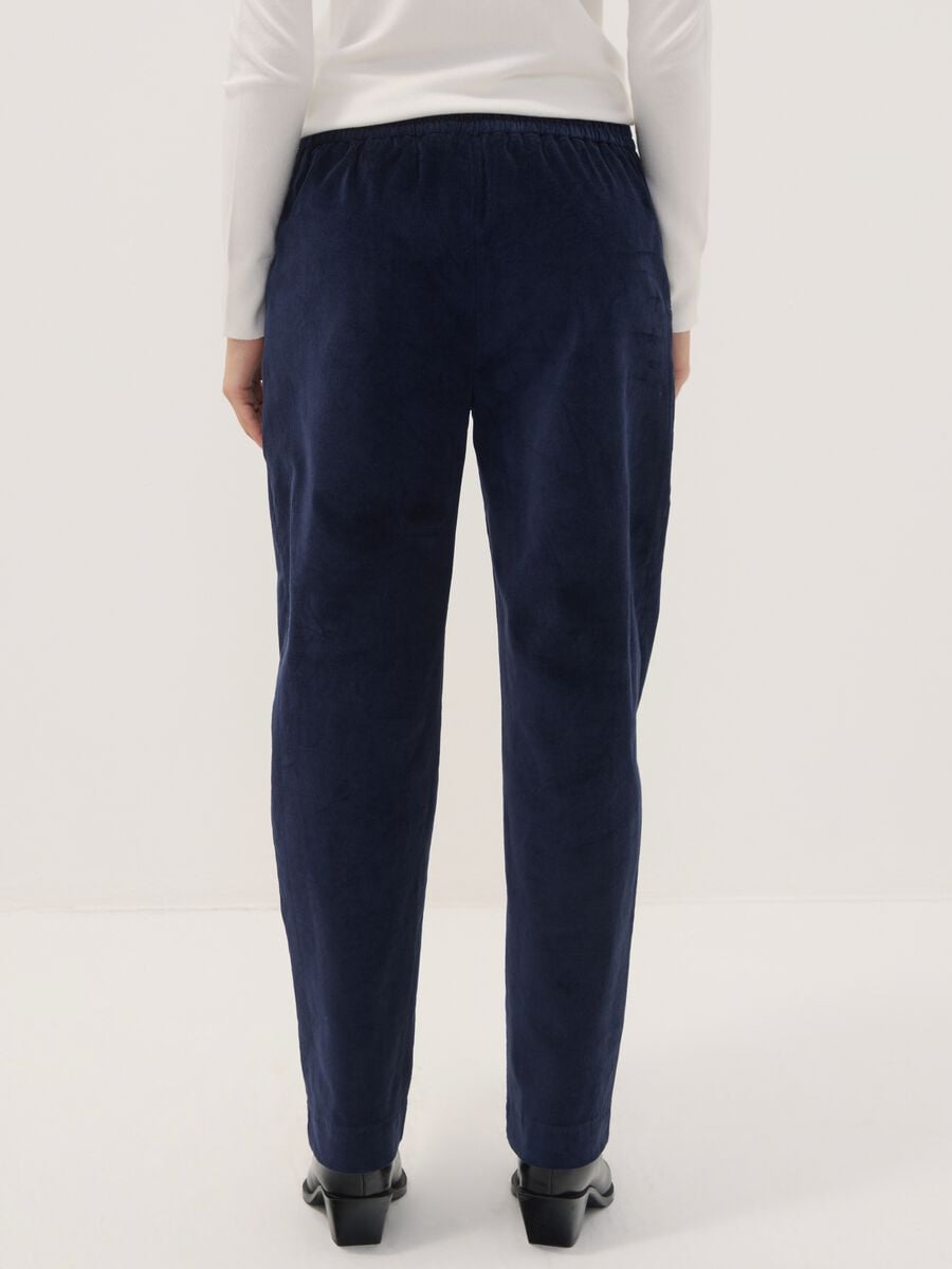 Pantaloni blu in cotone elasticizzato a coste con vita elasticizzata_3